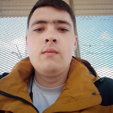 Веня, 23