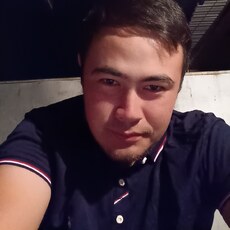 Паша, 29