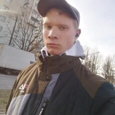 Даня, 33