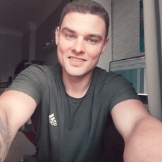 Лаврик, 27