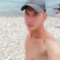 Сёма, 32