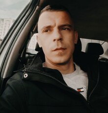 Юра, 32