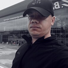 Роман, 38