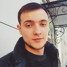 Гриша, 37