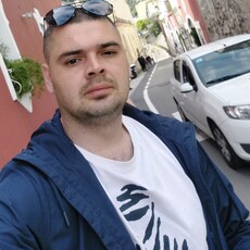 Марк, 33