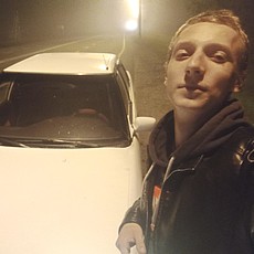 Тарас, 24