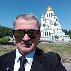 Яша, 60
