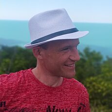 Анатолий, 42