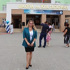 Эмма, 39