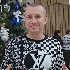 Сева, 45
