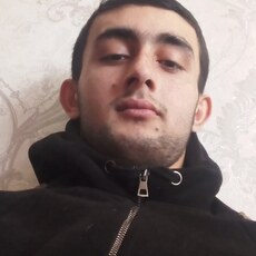 Гоша, 23