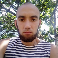 Юрий, 28