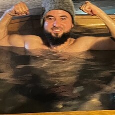 Боря, 33