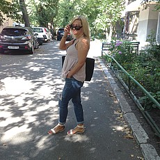 Яна, 50