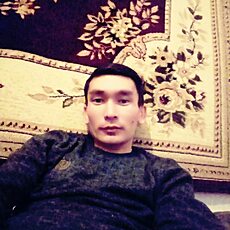 Сеня, 32