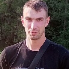 Валя, 28