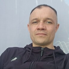 Виталя, 39