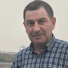 Валентин, 46