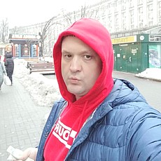 Валентин, 59