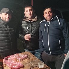 Виктор, 37