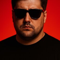 Виктор, 29