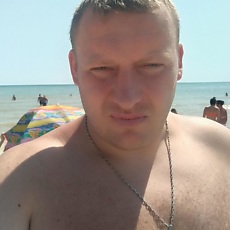 Слава, 40