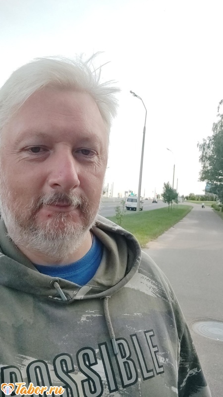 Лёня