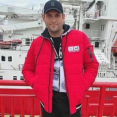 Коля, 39