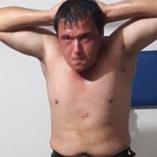 Арсений, 32