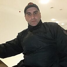 Максим, 44
