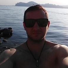 Вова, 32