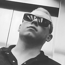 Андрей, 27