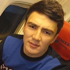Максим, 27