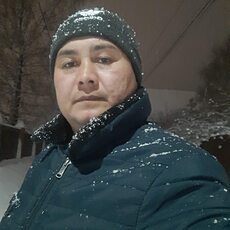 Юра, 40