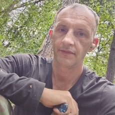 Яша, 44