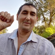 Виктор, 60