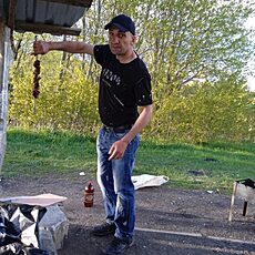 Ярослав, 42