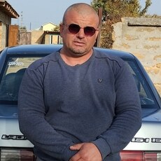 Виталя, 49