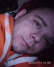Паша, 33