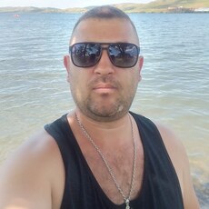 Лаврик, 34