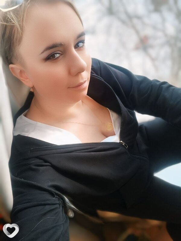 Аня