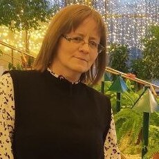 Виктория, 51