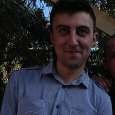Эдуард, 33