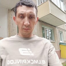 Валя, 38