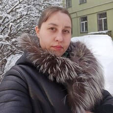 Рая, 27