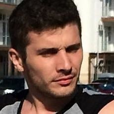 Роман, 43