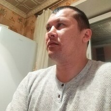 Макс, 35