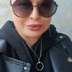 Эмма, 45