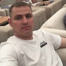 Ростислав, 37