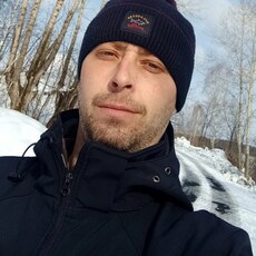 Лёня, 33